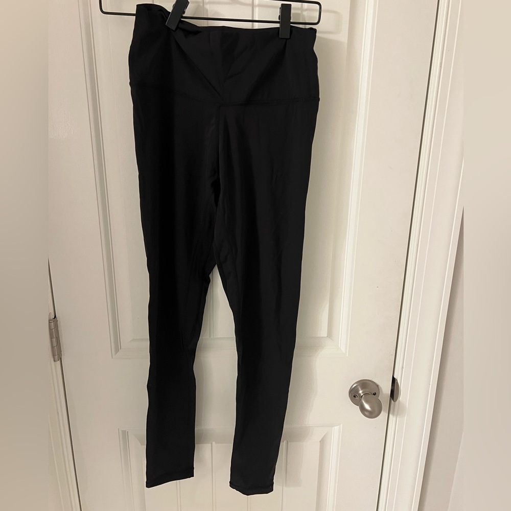 Sleek Black Women's Leggings